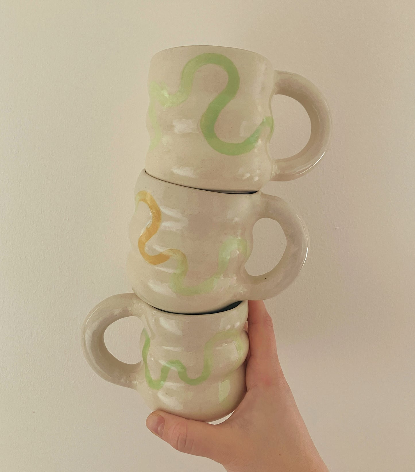 bubble mug - gradient squiggle